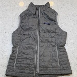 Patagonia Gray Quilted Insulated Vest